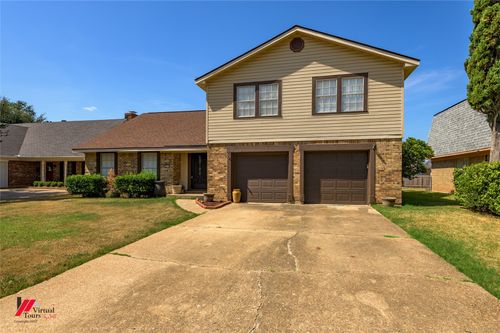 9916 Village Green Dr, Shreveport, LA, 71115-2819 | Card Image