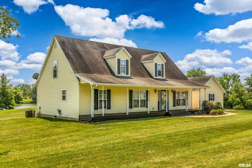 22 Smith Rd, Nashville, IL, 62263-5920 | Card Image