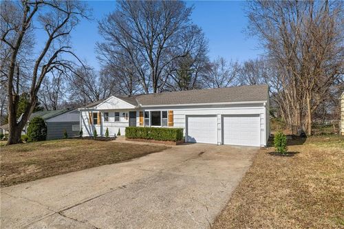 6810 Fairlane Dr, Kansas City, MO, 64134-1350 | Card Image