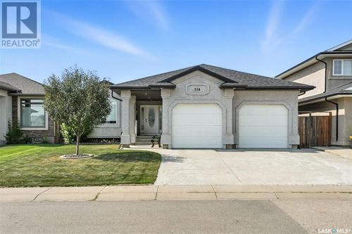 214 Lakeridge Dr, Warman, SK, S0K0A1 | Card Image