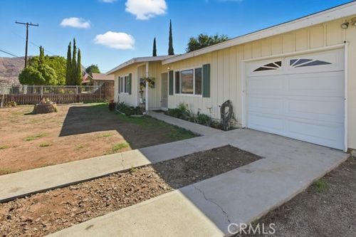 40091 Newport Rd, Hemet, CA, 92543 | Card Image