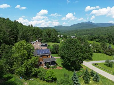 285 Sunrise Drive, House other with 3 bedrooms, 2 bathrooms and null parking in Huntington VT | Image 2