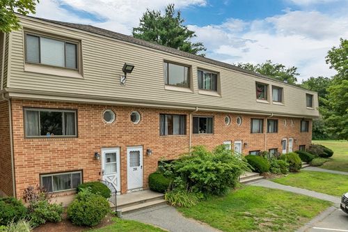 204-204 Farrwood Dr, Haverhill, MA, 01835-8438 | Card Image