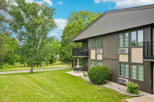 21 Matterhorn Cir, Lake Geneva, WI, 53147 | Card Image