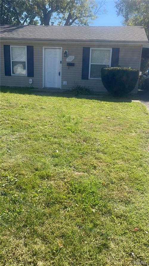 122 Lazarcheff Dr, East Saint Louis, IL, 62206-2419 | Card Image