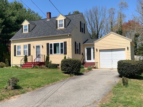 1206 Old North St, Somerset, MA, 02726-4012 | Card Image
