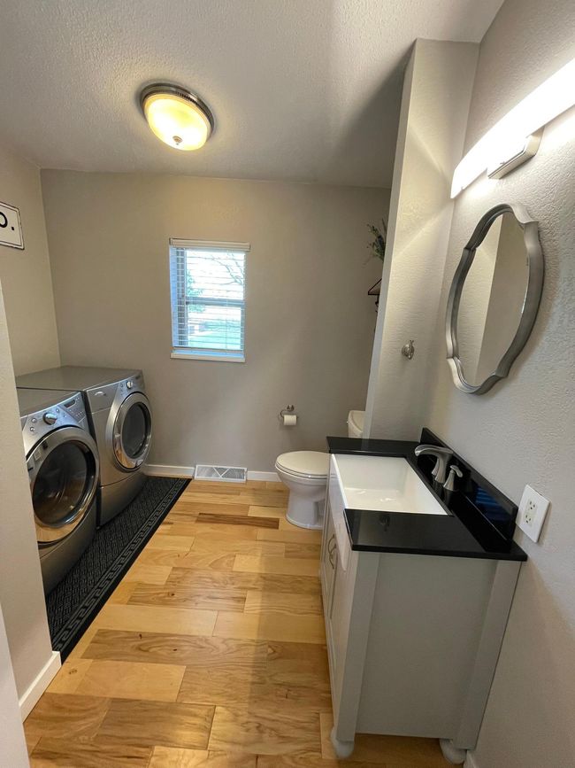 half bath.jpg | Image 8