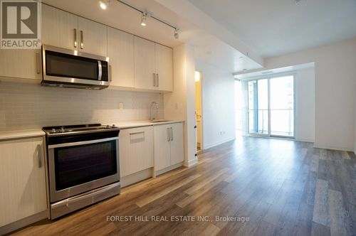 3307-5180 Yonge St, North York, ON, M2N0K5 | Card Image
