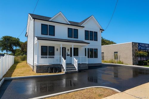 437 Sunrise Hwy, West Babylon, NY, 11704-5926 | Card Image