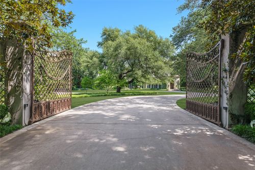 5205 Park Ln, Dallas, TX, 75220-2145 | Card Image