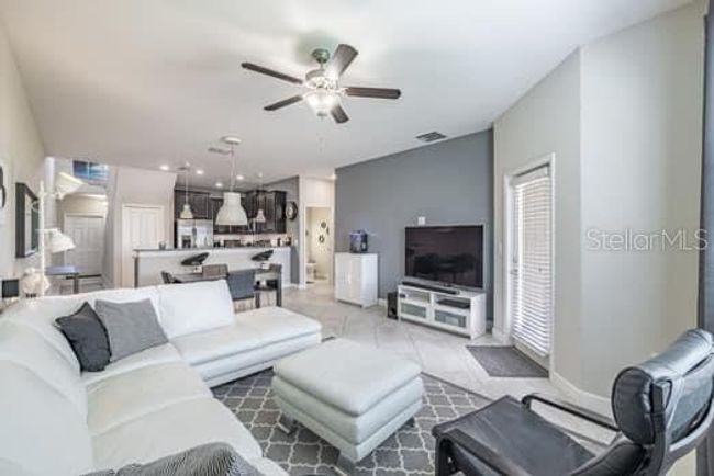 Living Room | Image 9