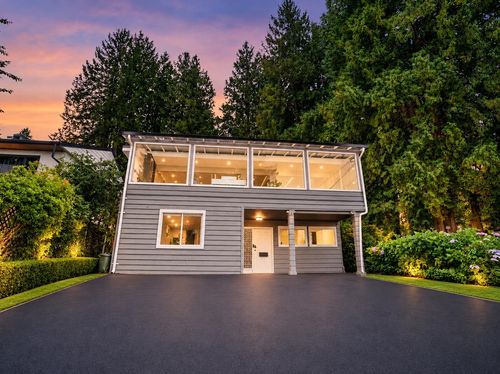 3570 Lonsdale Ave, North Vancouver, BC, V7N3K4 | Card Image