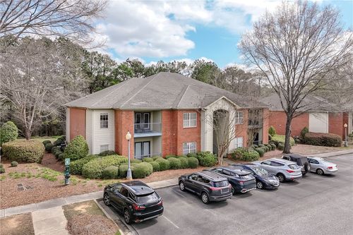 c201-3297 S College St, Auburn, AL, 36830-5821 | Card Image