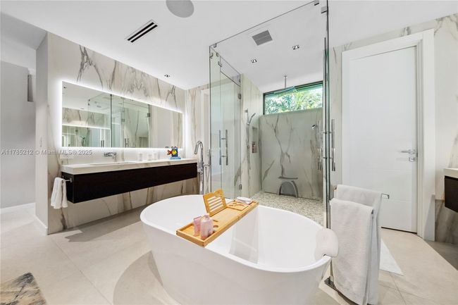 8825 Sw 64 Th Ct, House other with 8 bedrooms, 10 bathrooms and null parking in Pinecrest FL | Image 15