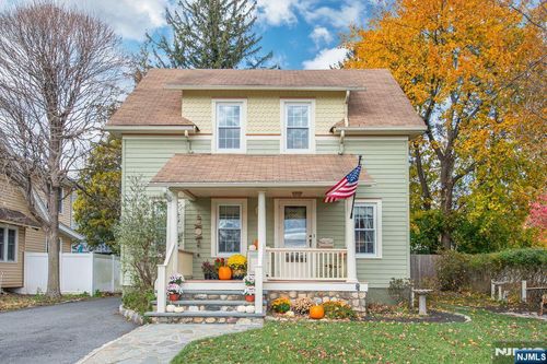 23 Shuart Ln, Ramsey, NJ, 07446-1834 | Card Image