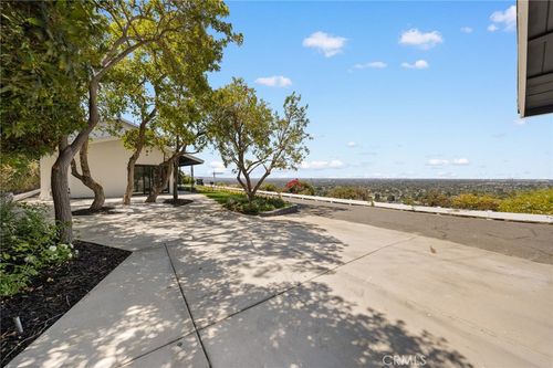 12284 Circula Panorama, North Tustin, CA, 92705 | Card Image