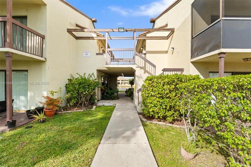 201-475 Nw 210th St, Miami Gardens, FL, 33169-2137 | Card Image