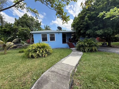 3102 Nw 31st St, Miami, FL, 33142-5701 | Card Image