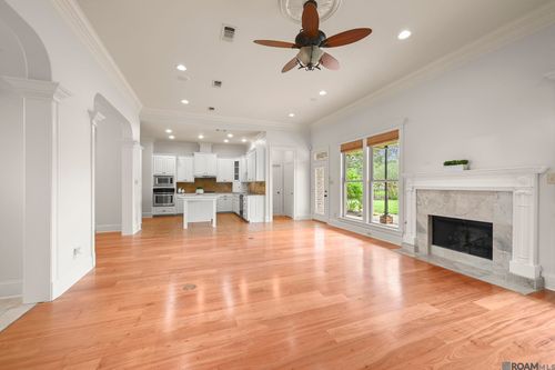 35430 Oak Manor Ave, Geismar, LA, 70734-3156 | Card Image