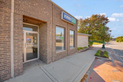 3143 S Wayne Rd, Wayne, MI, 48184-1220 | Card Image