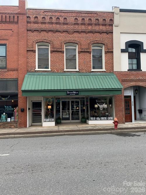 117 W Union St, Morganton, NC, 28655-3459 | Card Image