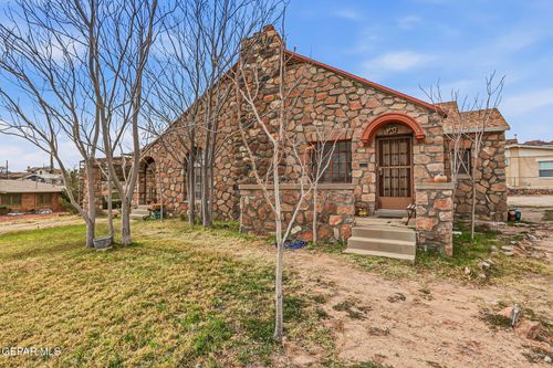 4333 Pershing Dr, El Paso, TX, 79903-1338 | Card Image