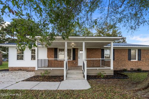 226 Beulaville Hwy, Richlands, NC, 28574-7106 | Card Image