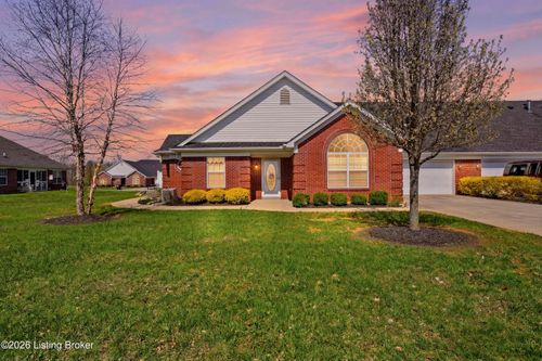 202 Autumn Glen Dr, Mt Washington, KY, 40047-6899 | Card Image