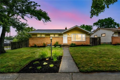 6639 Kingsdale Blvd, Parma Heights, OH, 44130-3900 | Card Image