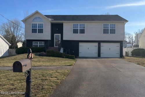 128 Byerly Blvd, Radcliff, KY, 40160-8789 | Card Image