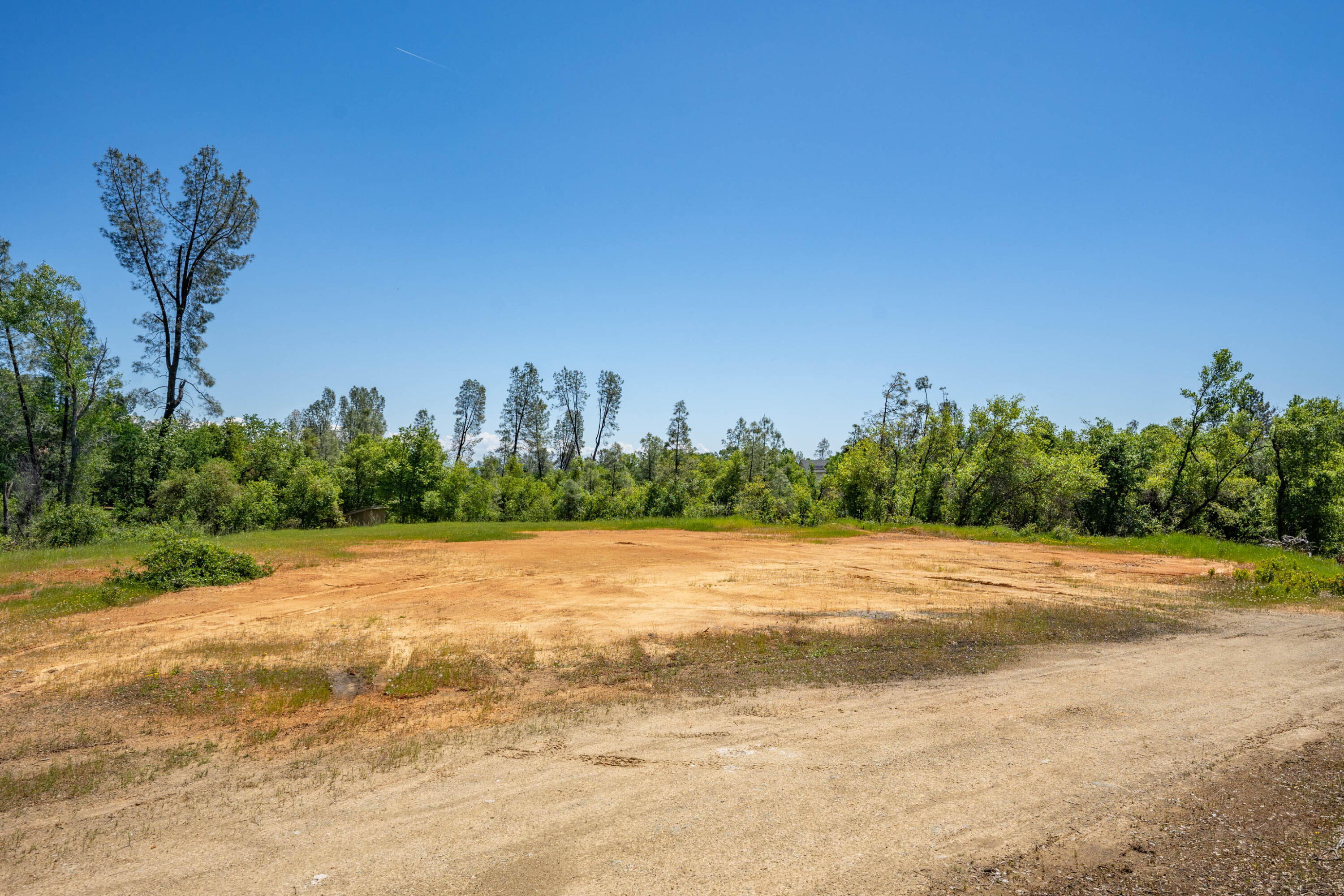 Land in Redding 2