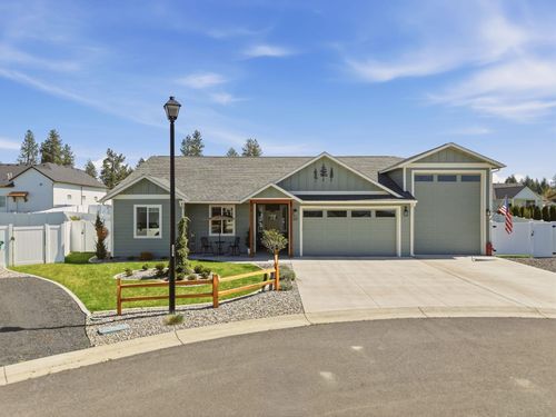22 E 11th Ct, Deer Park, WA, 99006-5375 | Card Image