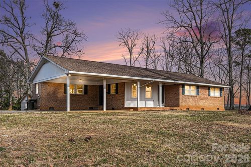 238 Lakeview Dr, Blacksburg, SC, 29702-8308 | Card Image