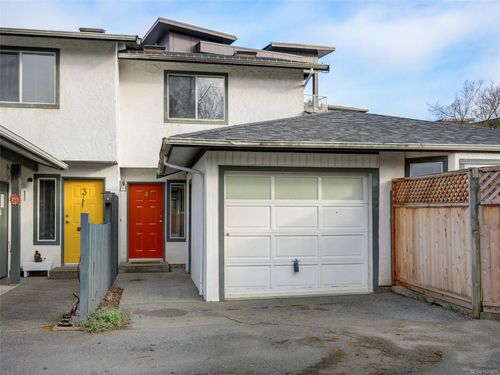 4-9923 Seventh St, Sidney, BC, V8L2V8 | Card Image