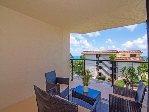 333-4100 N Hwy A1a, Hutchinson Island, FL, 34949-8332 | Card Image