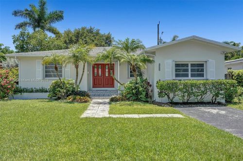 1114 Adams St, Hollywood, FL, 33019-1911 | Card Image
