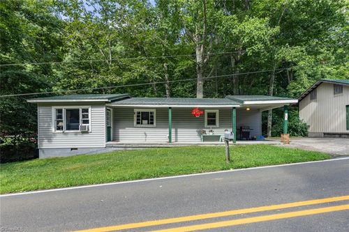 1653 Claybank Rd, West Jefferson, NC, 28694-7358 | Card Image