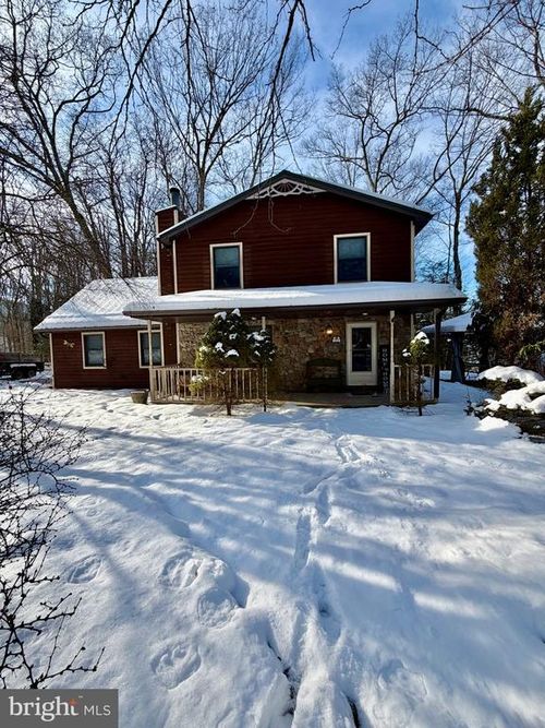 212 Bear Run Dr, Drums, PA, 18222-1130 | Card Image