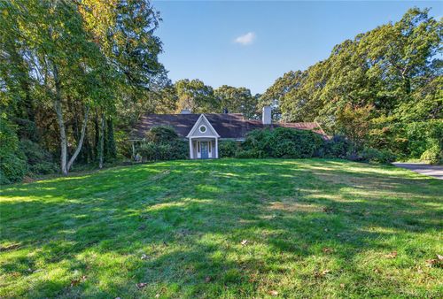 1574 Laurel Hollow Rd, Syosset, NY, 11791-9636 | Card Image
