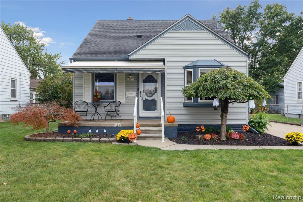 Pinecrest St, Taylor, MI 48180