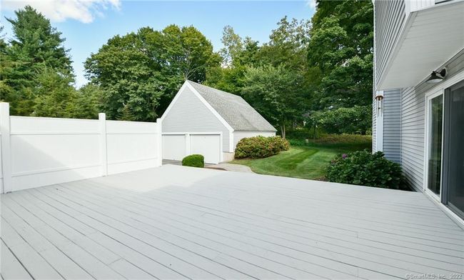 Large private deck | Image 4