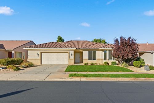 4504 S Big River Dr, St. George, UT, 84790-4443 | Card Image