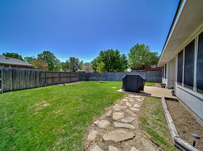 2040 Old Glory Ln, House other with 3 bedrooms, 2 bathrooms and null parking in Heartland TX | Image 22