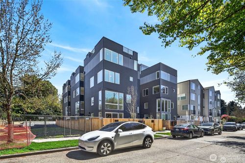 e-6318 41st Ave Sw, Seattle, WA, 98136-1812 | Card Image