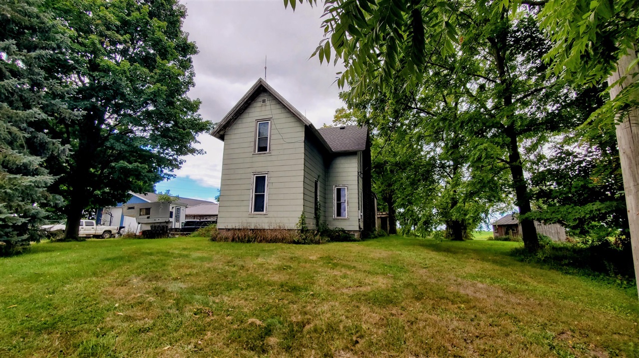 Fruit Ridge Ave, Kent City, MI 49330