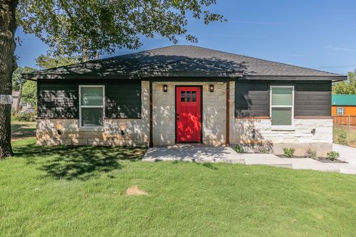 105 Red Oak St, Alvarado, TX, 76009-7152 | Card Image