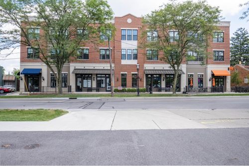 26 & 28 W Waterloo, Canal Winchester, OH, 43110 | Card Image