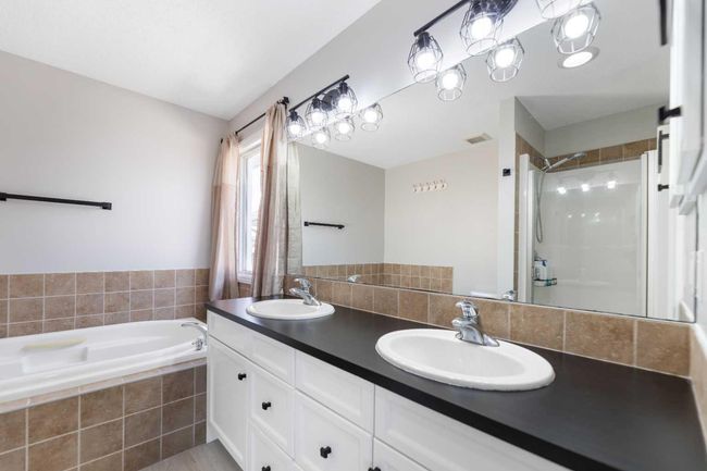 40 Everwillow Pk Sw, House other with 4 bedrooms, 4 bathrooms and 4 parking in Calgary AB | Image 25