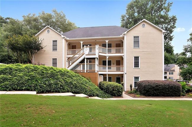 2605 Vineyard Way Se, Condo with 2 bedrooms, 2 bathrooms and 3 parking in Smyrna GA | Image 20