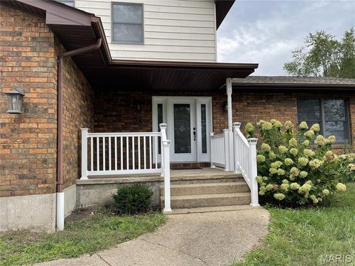 106 Trainer Ave, Cuba, MO, 65453 | Card Image